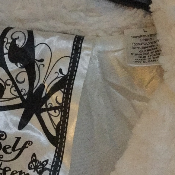 White faux fur jacket - Picture 4 of 4